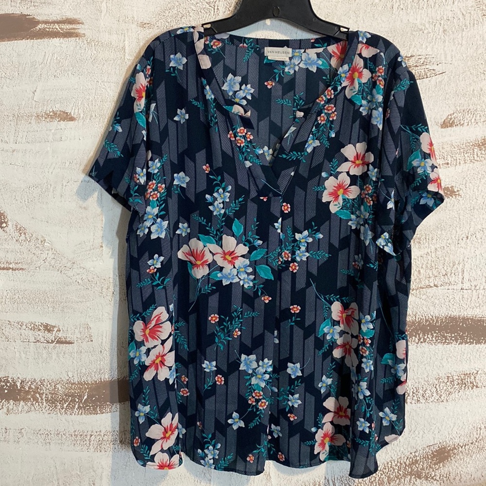 Van Heusen Short Sleeve Floral Geo Print Top